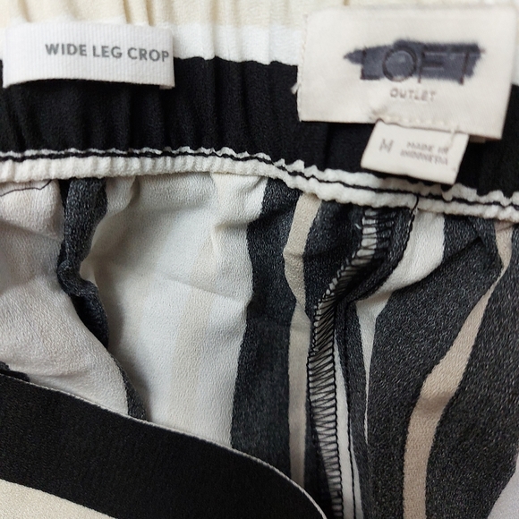 Ann Taylor Loft striped wide leg cropped pants - Picture 6 of 8